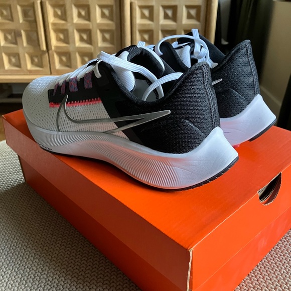 New Nike Zoom Pegasus 38 - Picture 6 of 9